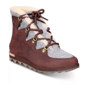 NWT Sorel Women’s Sneakchic Alpine Boot